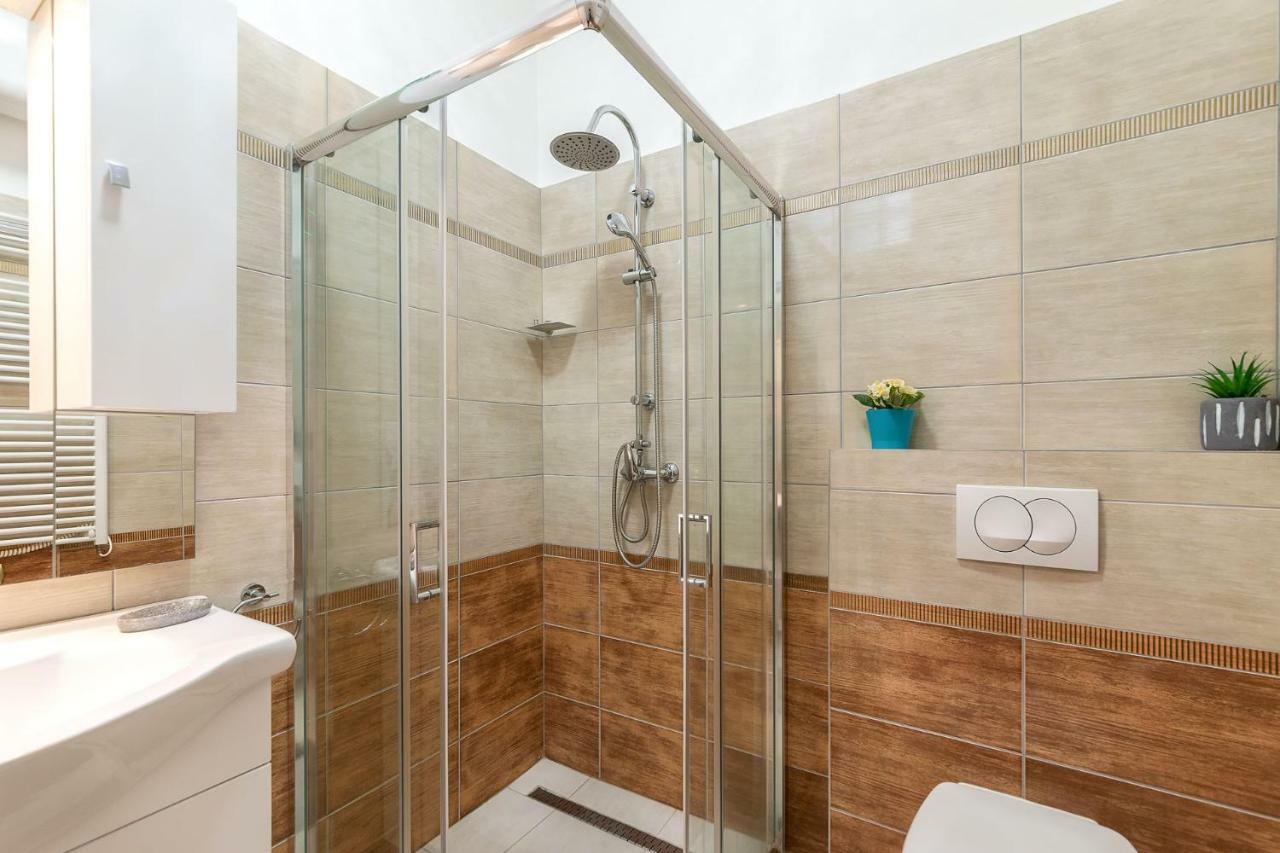 Kiraly Home Budapest City Center Esterno foto